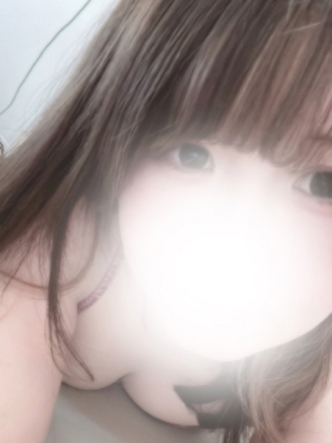 Super（シューペル） hitomi ひとみ